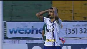 Série B: Bahia vai do céu ao inferno e, sem acesso, busca terminar ano com dignidade