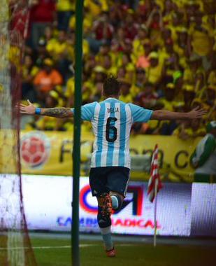 Argentina derrubou a medrosa Colômbia em sua casa