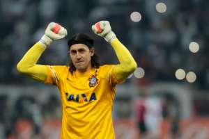 Gil, Elias e Renato Augusto se reapresentarão ao Corinthians somente no Rio