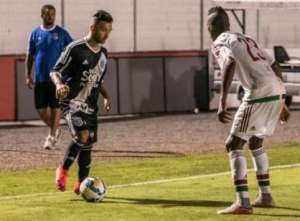 Ponte Preta exerce poder de compra e assinará com Clayson até 2021