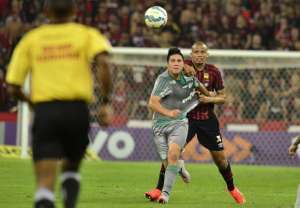 Brasileiro: Zagueiro do Atlético-PR volta a atuar após oito meses em 