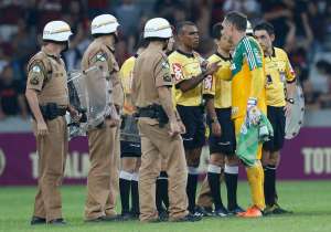 Dirigente do Palmeiras chama árbitro de covarde e chefe do apito rebate