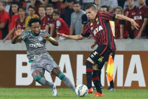 Após empate, Marcelo Oliveira cobra equilíbrio psicológico do Palmeiras