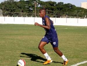 Paulista A2: Bragantino negocia lateral Moisés com o Corinthians