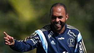Alecsandro pode virar moeda de troca para Palmeiras ter Jean do Fluminense