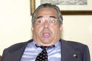 Vasco volta a atacar arbitragem após 'ajuda' ao Figueirense: 'Que coincidência'