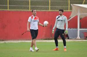 Série B: Goleiro encara duelo diante do Luverdense como o 'jogo da vida' do Vitória