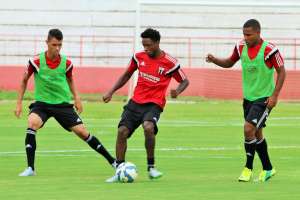 Sem contar com parte de elenco campeão, Botafogo-SP faz coletivo visando 