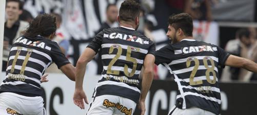 Números dourados dificultam identificações dos números nas camisas do Corinthians