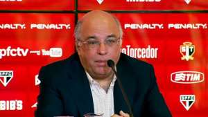 Ataíde admite 'vergonha' no São Paulo e promete cobrar elenco