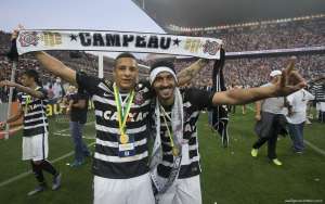 Corinthians domina Seleção da Rodada do Brasileirão e Nenê carrega o Vasco