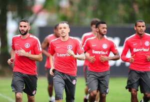 Sasha, Réver e Alex devem ser desfalques do Inter no fim de semana