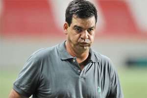 Copa Paulista: Moacir Júnior, que comandará Linense no Paulistão, acompanha final no camarote do presidente