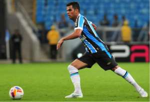 Grêmo faz nova proposta por Maicon e São Paulo pode embolsar R$ 4,5 mi