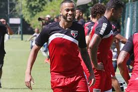 Wesley pede desculpas por goleada e garante estar comprometido com o São Paulo