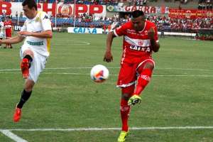 Série B: Cotado no Ceará, artilheiro Zé Carlos é reintegrado no CRB