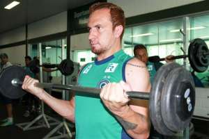 Lesionado, Zé Love acredita que Goiás se livrará do rebaixamento no Brasileirão