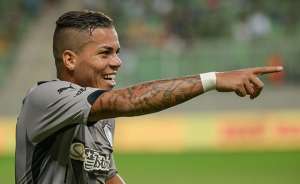 Série B: Carleto anuncia saída do Botafogo pelas redes sociais: 'Honrei a camisa'