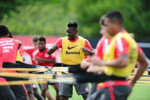 Desfalque na última rodada, quarteto volta a treinar no Internacional