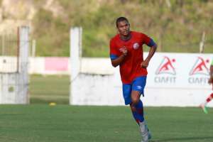 Série B: Dal Pozzo define Náutico com Niel entre os titulares