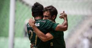 Rosário Central tenta tirar meia Allione, do Palmeiras, por empréstimo