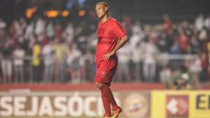 Luis Fabiano confirma despedida do São Paulo: 'Tudo tem começo, meio e fim'