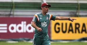 Sem pretensões no Brasileiro, Flu dará chance a garotos contra o Inter