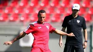 Perto do fim, Luis Fabiano já fala com tom de despedida do São Paulo