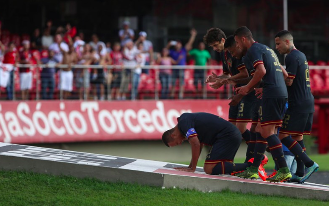 Emoção de Luiz Fabiano após marcar o gol de abertura do placar. Foto: São Paulo FC Oficial