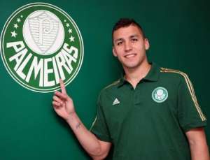 Palmeiras negocia venda de zagueiro Tobio para Boca Juniors