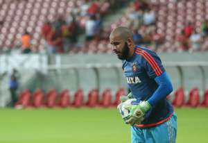 Com Alisson na mira de gigantes, Inter pode contratar Danilo Fernandes, do Sport