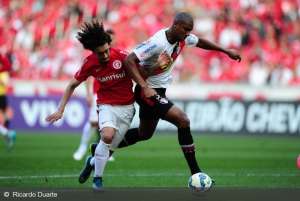 Rebaixado, Joinville negocia para ter Rafael Donato, do Cruzeiro, em 2016