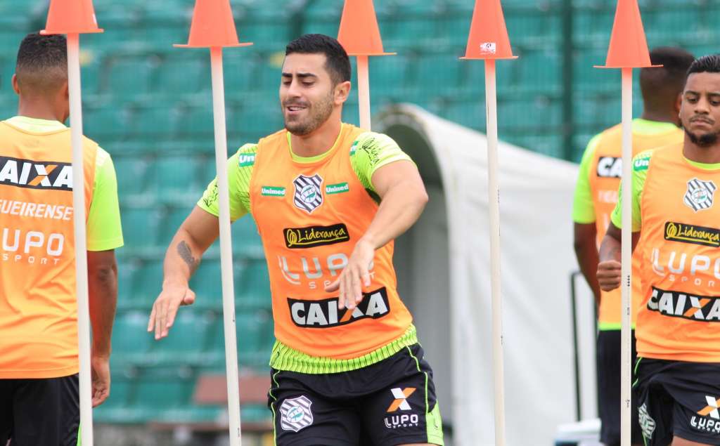 Marquinhos Pedroso pede união no Figueira para a última rodada