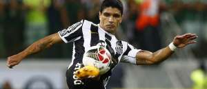 'Vamos tentar no próximo ano', lamenta o santista Renato após vice do Santos