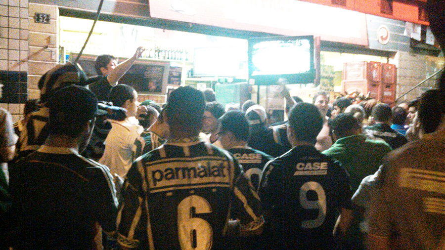 Bar do Palmeiras fecha ruas em Campinas para ver decisão da Copa do Brasil 2 0002050130969 img