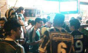 Bar do Palmeiras fecha ruas em Campinas para ver decisão da Copa do Brasil
