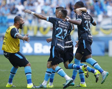 Santos faz estratégia errada, Palmeiras leva a Copa do Brasil e vai à Libertadores 5 0002050131136 img