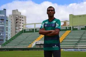 Richarlyson deve trocar a Chapecoense pelo futebol americano
