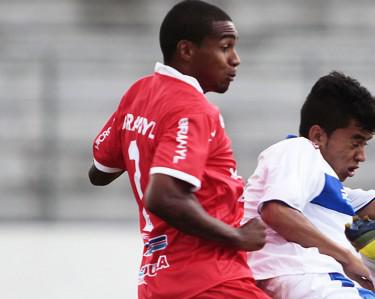 Marlon é o 19º reforço do Comercial-SP.