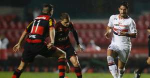 Edu admite que Pato pode disputar Florida Cup pelo Corinthians