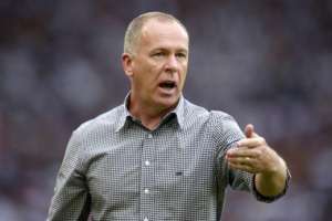 Mano Menezes aceita proposta de clube chinês e confirma saída do Cruzeiro