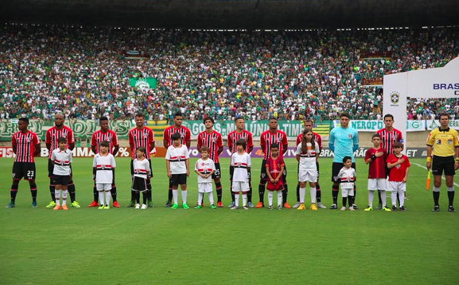 Goiás 0 x 1 São Paulo - Ao trancos e barrancos, é Tricolor na Liberta... 3 0002050131499 img