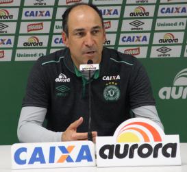 Ponte Preta prioriza definição de técnico, com Baptista e Eutrópio ganhando força