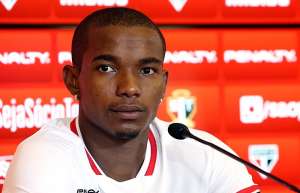 São Paulo anuncia compra de mais 40% dos direitos do volante Thiago Mendes