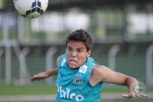 Palmeiras, São Paulo e Fluminense disputam volante do Goiás