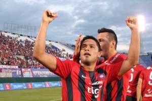 Barrios indica e Palmeiras vai atrás de Bruno Valdez, zagueiro da seleção do Paraguai