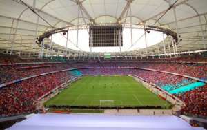 Escândalos de corrupção afastam empresas e naming rights ainda engatinham no País