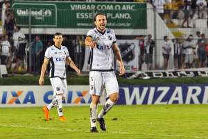 Paulista A2: Leonardo Luiz, zagueiro ex-Fluminense. entra na mira da Portuguesa