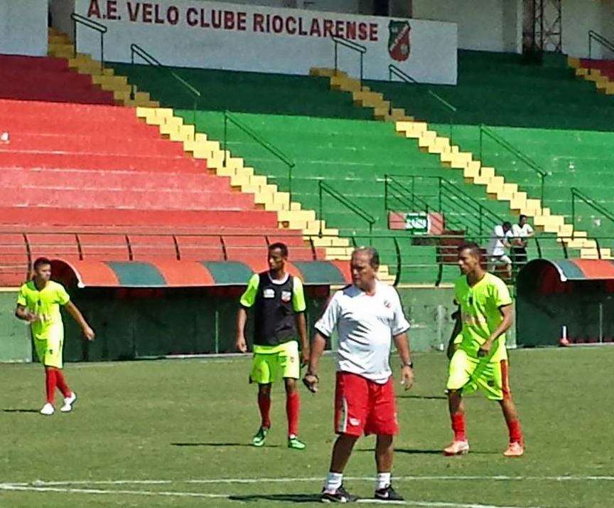 João Vallim continua à frente do Velo Clube