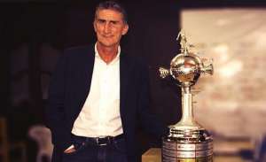 Paulistão: Bicampeão da Libertadores, Edgardo Bauza é o novo técnico do São Paulo